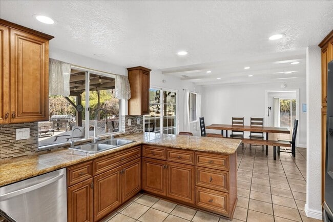 Photo - 10028 Del Dios Rd