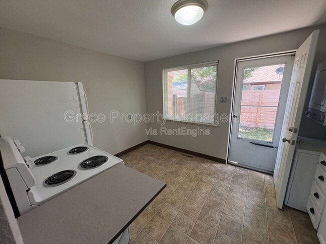 Photo - 1665 Pierce St