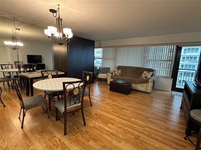 Photo - 3800 Galt Ocean Dr Unidad 603