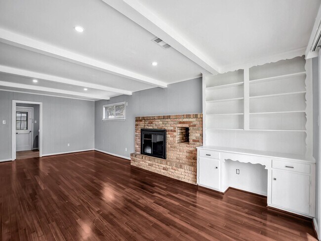 Photo - 1738 Conrad Sauer Dr