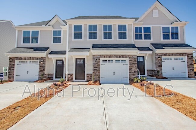 Building Photo - 219 Clearwood Dr