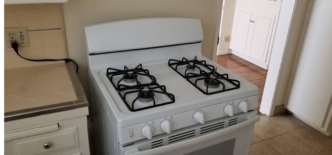 Photo - 404 N Palm Dr