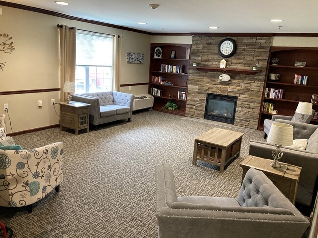 Fireplace Lounge/Library