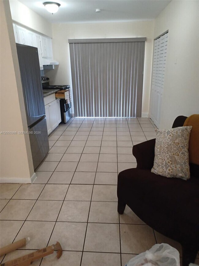 Photo - 234 SW 14th Ave