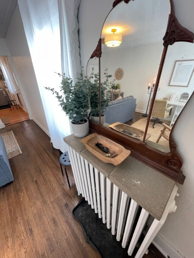 Photo - 1222 Saint Clair Ave