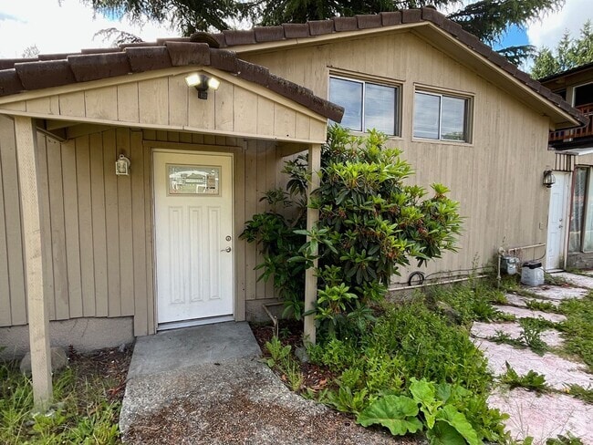 Building Photo - 12072 44th Pl S Unit B Rental