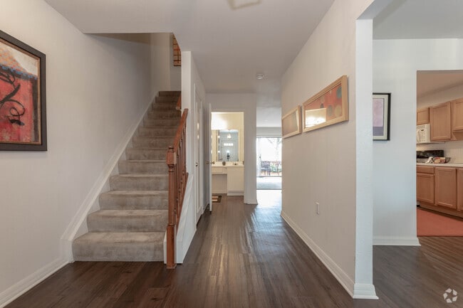 L2A - 3Bd 2.5Ba - Carlton Arms of Winter Haven