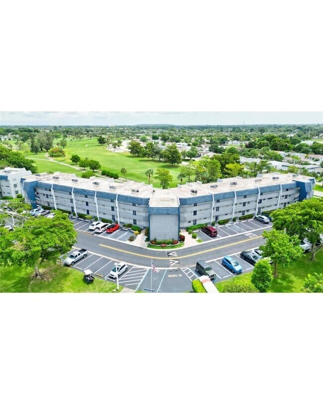 Building Photo - 7787 Golf Cir Dr Unit 106 Rental