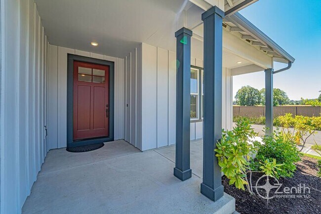 Photo - 2001 SE 13th St