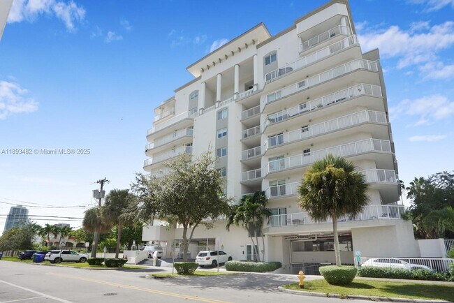 Photo - 280 SW 20th Rd Unidad 907
