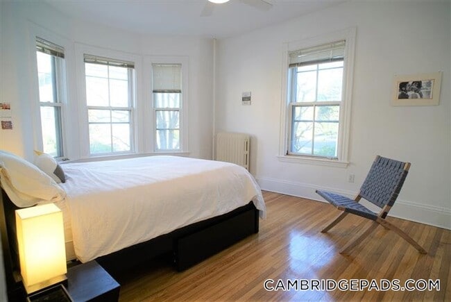 Photo - 28 Healey St