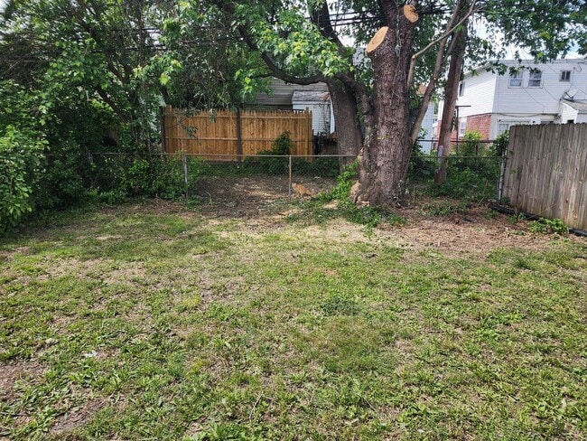 Building Photo - 39 Simonds Dr