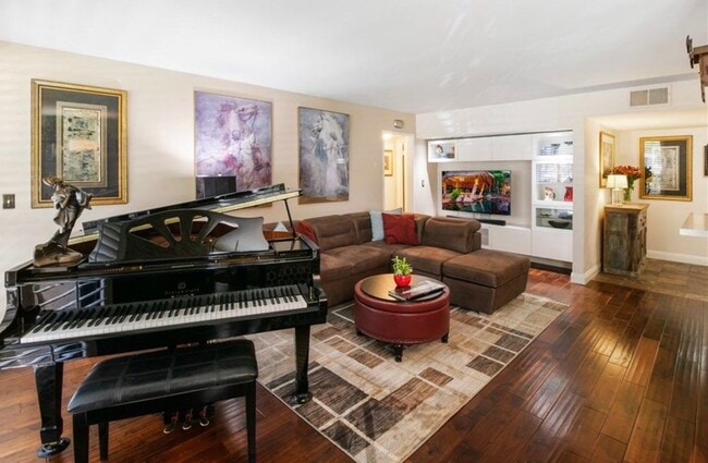 Built in Entertainment - 1134 Alta Loma Rd Condo Unit 106