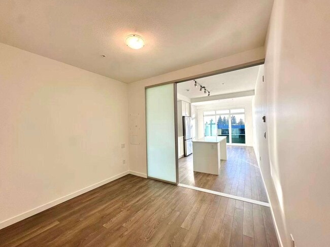 Building Photo - 15733 85 Av Unit 429