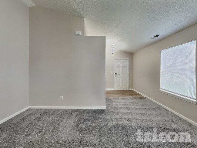 Photo - 643 Rocky Meadow Dr