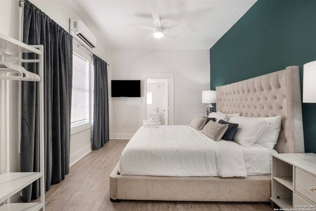 Photo - 302 E Cevallos Unit 1