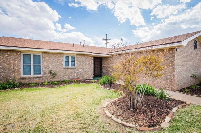 Photo - 5625 Amherst St