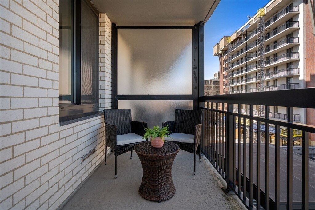 Photo - 60 Longwood Ave Unit 806