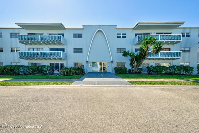 Building Photo - 223 Columbia Dr Unit 123 Rental