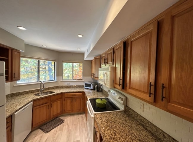 Photo - 31 Encampment Dr