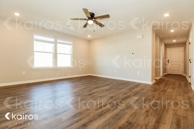 Photo - 124 Cottage Grove Rd
