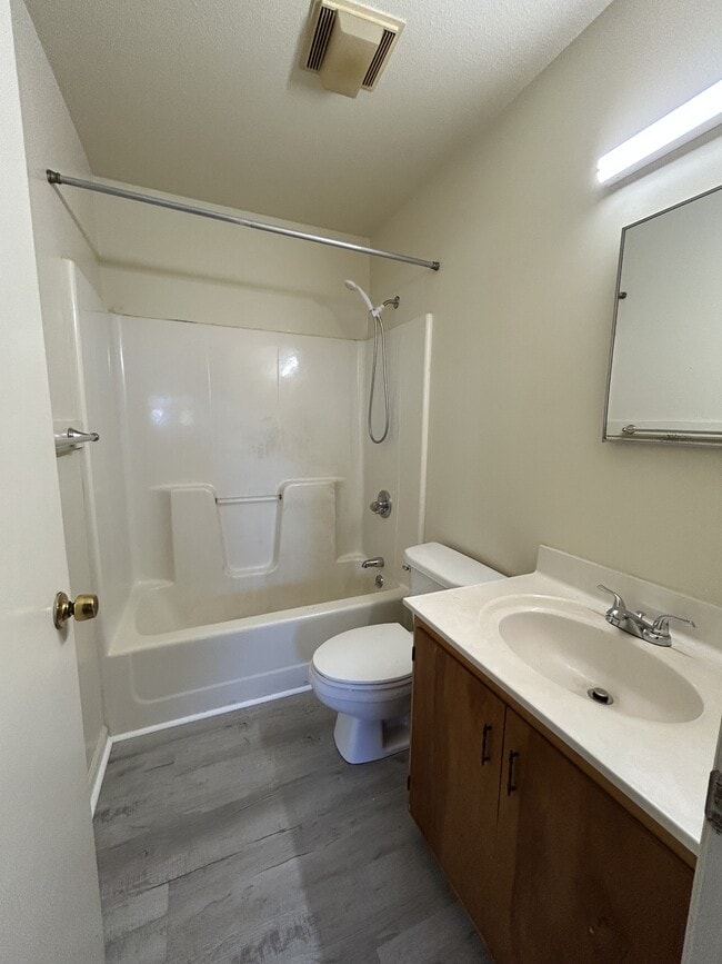 Photo - 918 Sparta Dr