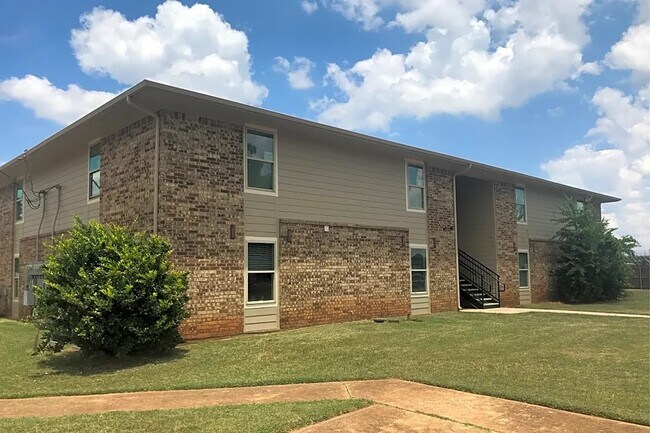 Photo - 502 W Main St