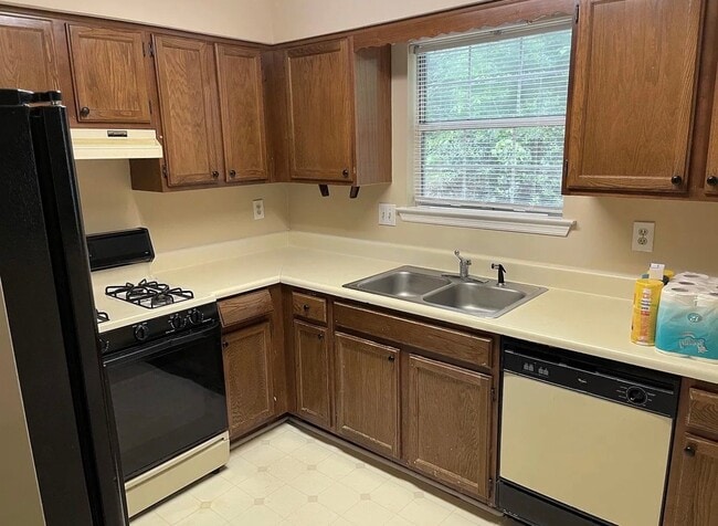 Photo - 2931 Lexington Trace Dr