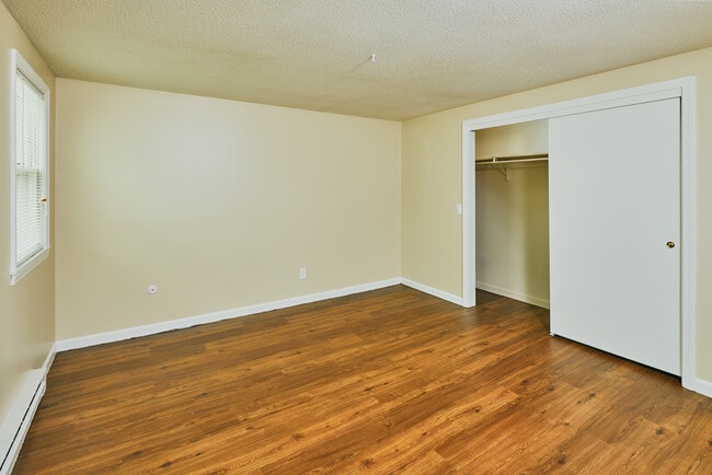 Yarmouth Green Apartment Homes