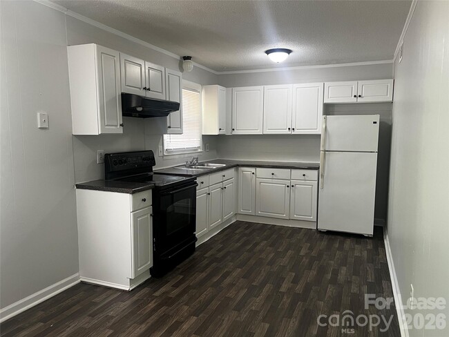 Photo - 430 Westham Ridge Rd