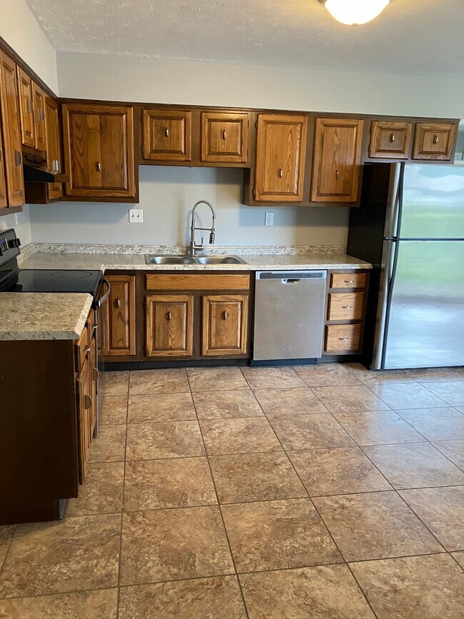 Photo - 410 E Shay St