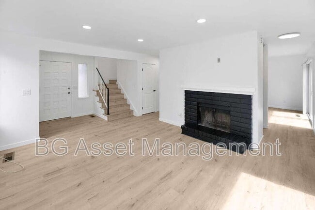 Photo - 1200 Shaddick Dr