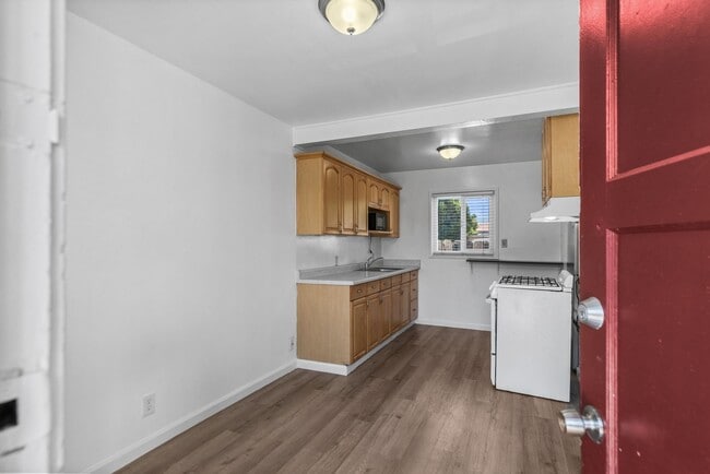 Building Photo - 357 Willow Street Rental