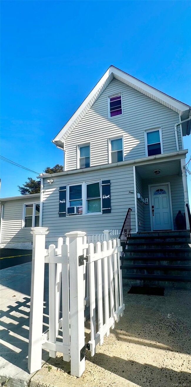 Photo - 4 Villus Ave Apartment Unit 1