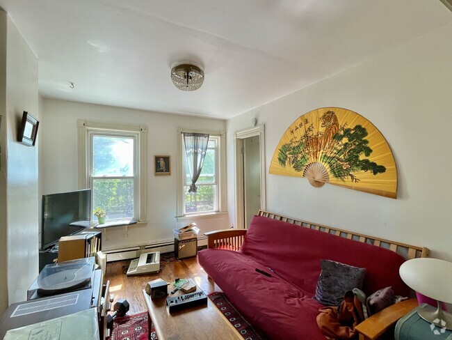 Building Photo - 24 Mead St Unit 2 Rental