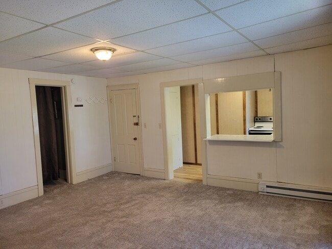 Photo - 204 E Broadway Ave