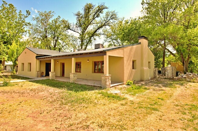 Photo - 609 6th St Casa