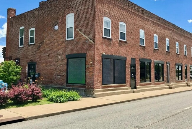 341 N Lafayette St