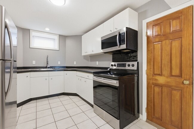 Photo - 82 Blake St Unidad B