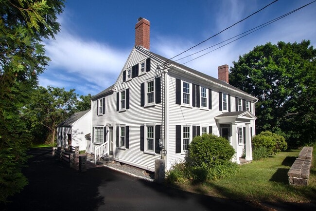 Building Photo - Amazing, Rarely Available Farmhouse with Carriage House and Garage