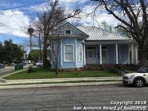 Photo - 203 Devine St