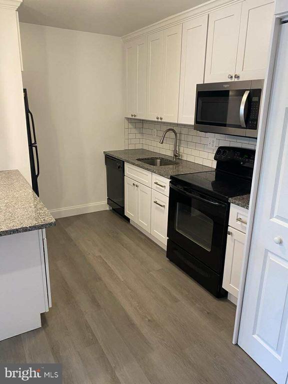 Building Photo - 120 W 4th Ave Unit 5 Rental