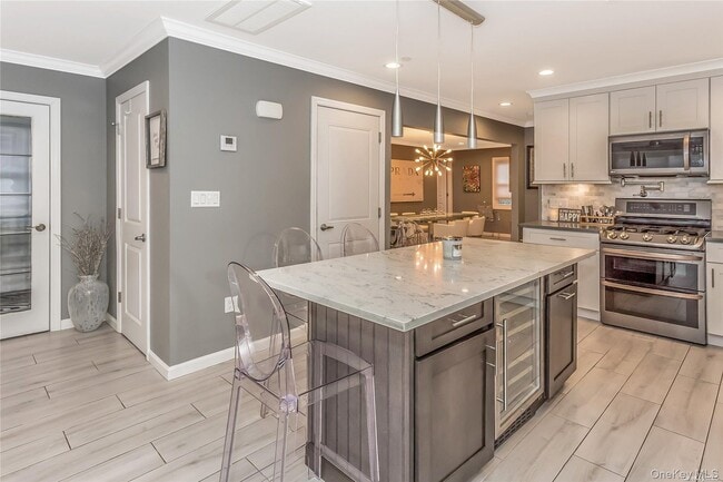 Photo - 127 Maple Blvd