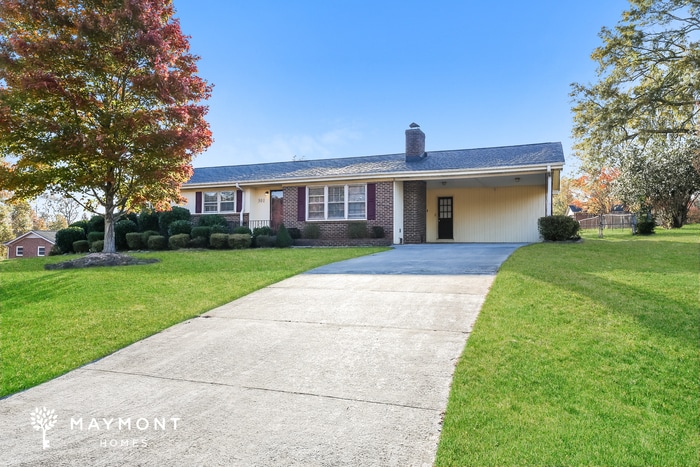 Photo - 301 Pineridge Dr