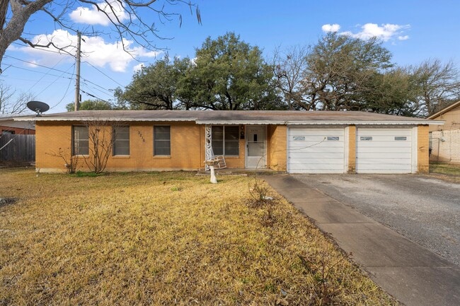 Building Photo - 3216 N 15th St Rental