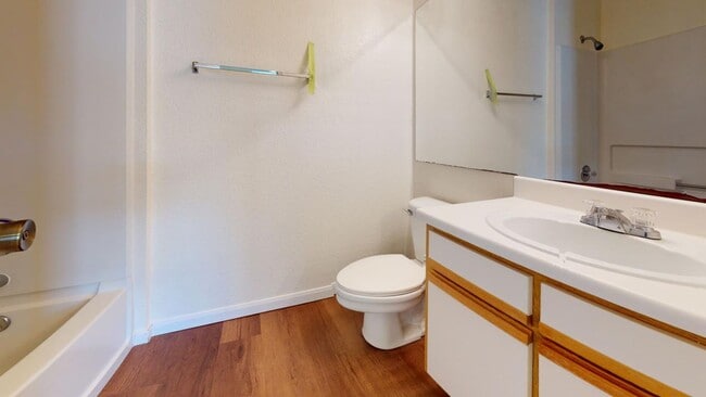 Photo - University Place Condo - Building 515, Unit 201 Unidad 201