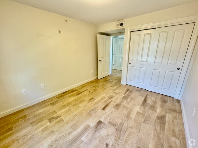 Building Photo - 29 Mount Vernon St Unit 1 Rental