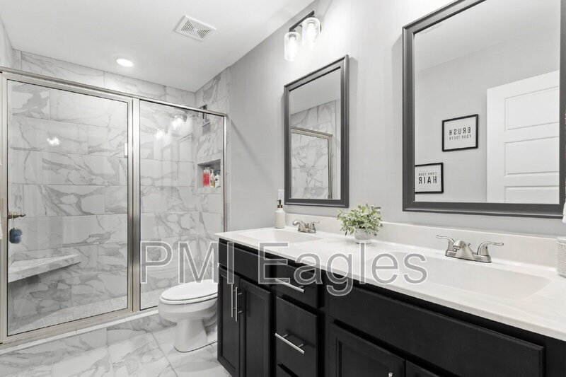 Photo - 491 Kinslow Ct