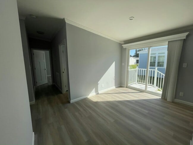 Photo - 4104 Guilder St