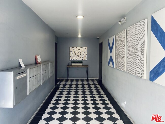 Photo - 982 S New Hampshire Ave Unit 201